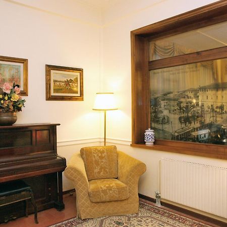מרינה די פיאטרסנטה Hotel Coluccini מראה חיצוני תמונה