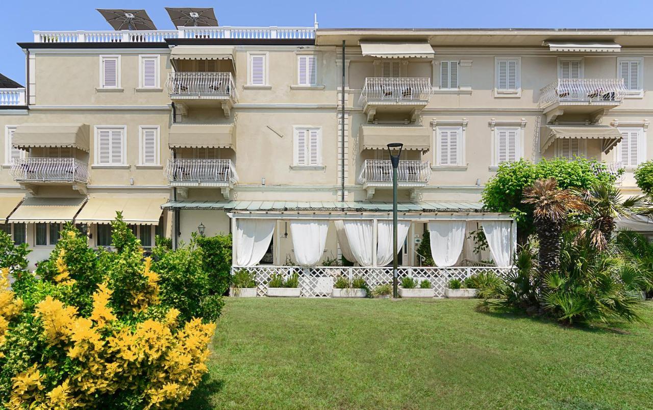 מרינה די פיאטרסנטה Hotel Coluccini מראה חיצוני תמונה