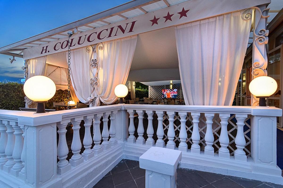 מרינה די פיאטרסנטה Hotel Coluccini מראה חיצוני תמונה