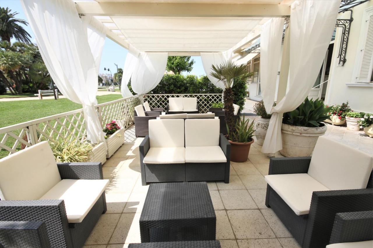מרינה די פיאטרסנטה Hotel Coluccini מראה חיצוני תמונה